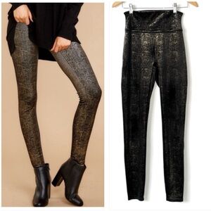 Spanx Velvet Shine Leggings Size S NWOT
